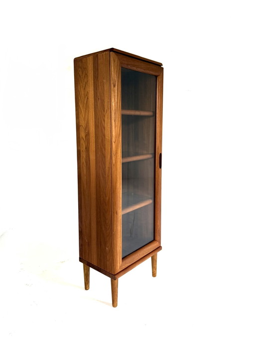 Vintage Deense teakhouten vitrinekast, Dyrlund ‘70