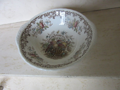 Royal Tudor Fruits and Flowers Ceramic Small Bowl Vintage – schalen (photo 2 of 8)
