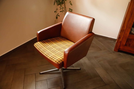 Image 1 of Set van 2 DDR Vintage Draaifauteuils (jaren 70)