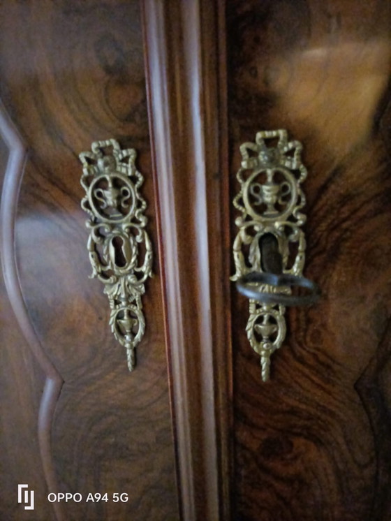 Image 1 of Large Baroque Antique Cabinet / Display Cabinet – Walnut Root Veneer – Bombe Drawers