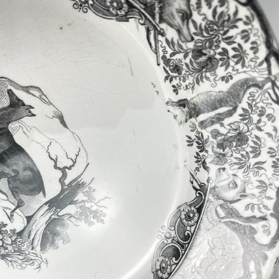 Image 1 of Trio antieke Sarreguemines U&C-borden, jachtscène, 1850 - 19e eeuw, zwart aardewerk, De hinde, Gems, Vos