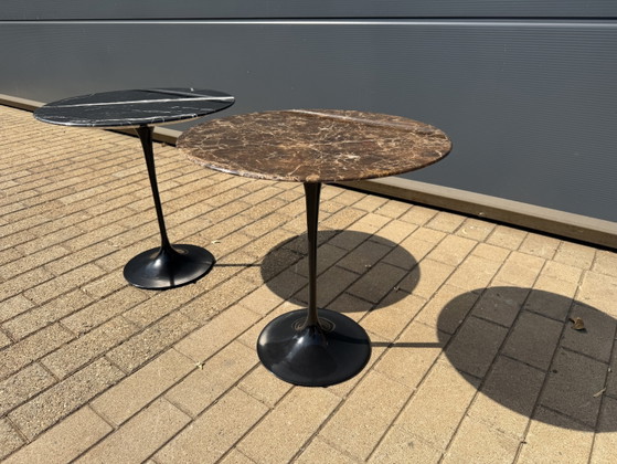 Image 1 of Table d'appoint Knoll Tulip en marbre Emperador en parfait état !! Eero Saarinen