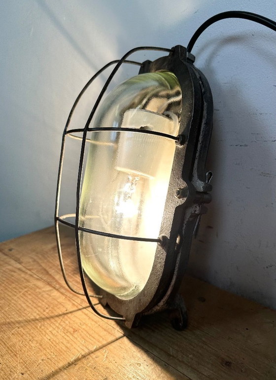 Image 1 of Industrielle Wandleuchte aus Gusseisen, 1960er Jahre