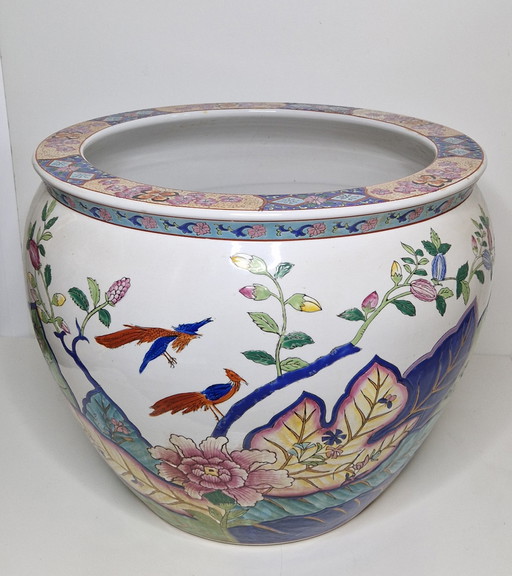Impressive Chinese fish bowl