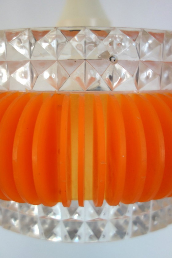 Space age chandelier in transparent plastic with orange 70s strip – Pendant lamps (photo 10 of 12)