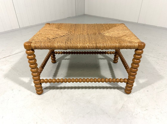Image 1 of Banco/taburete de roble con asiento de mimbre, década de 1930.