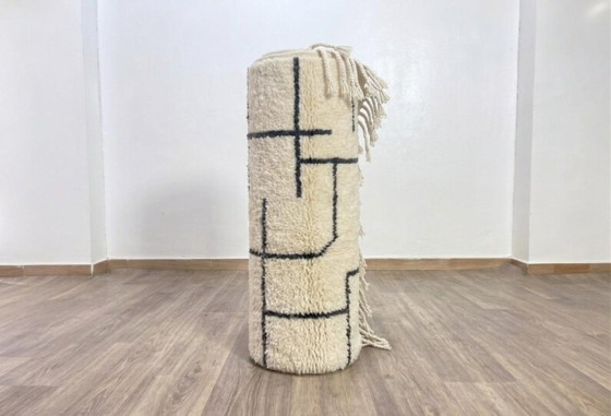 Image 1 of Alfombra bereber marroquí de 250 cm x 150 cm.