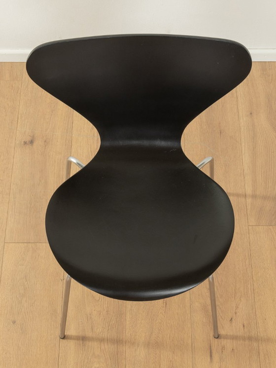 Image 1 of 2x Arne Jacobsen 3107 Esszimmerstühle, Fritz Hansen