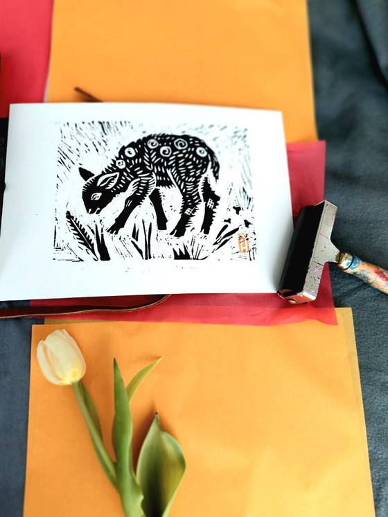 Image 1 of Stampa Linocut della pecora nera: Arte fatta a mano in edizione limitata A4