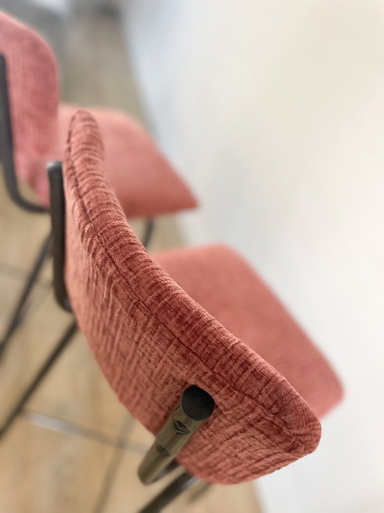 Image 1 of Restyled barkrukken (set van 2) – roze structuurstof