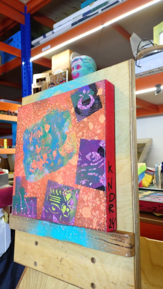 Image 1 of Et ludique - Philosophie visuelle utilisant le graffiti acrylique et les pochoirs