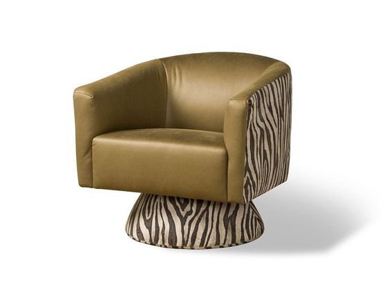 Image 1 of Private Label Giraffa swivel armchair