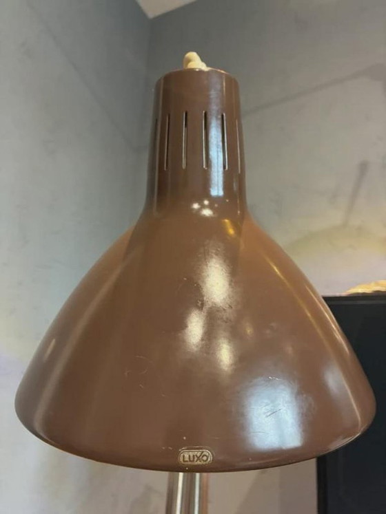 Lampada da tavolo da architetto Luxo L-1 di Jacob Jacobsen, marrone, anni '60, Lampade da tavolo, Metallo, 1960 (foto 3 di 8)
