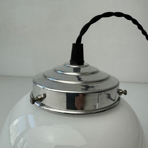 Image 1 of COPPIA DI PICCOLE LAMPADE A SOSPENSIONE OPALINE VINTAGE 15 CM