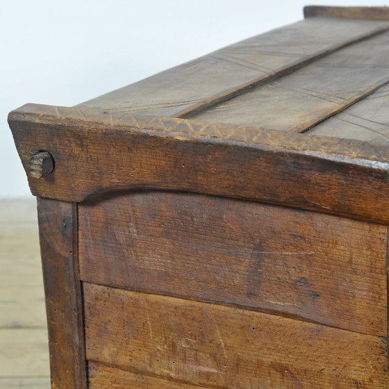 Romanian Shepherd’s Chest, Circa 1900 – Cabinets, Wood, Vintage (photo 9 of 12)