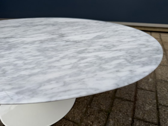 Image 1 of Original Knoll Tulip Eero Saarinen Oval Coffee Table in Carrara Marble