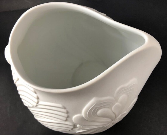 Image 1 of Modern AK Kaiser White Bisque Manfred Frey Floral Op Art Vase 0326.