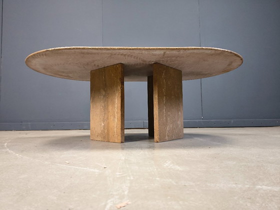 Image 1 of Table basse ovale vintage en travertin, années 1970