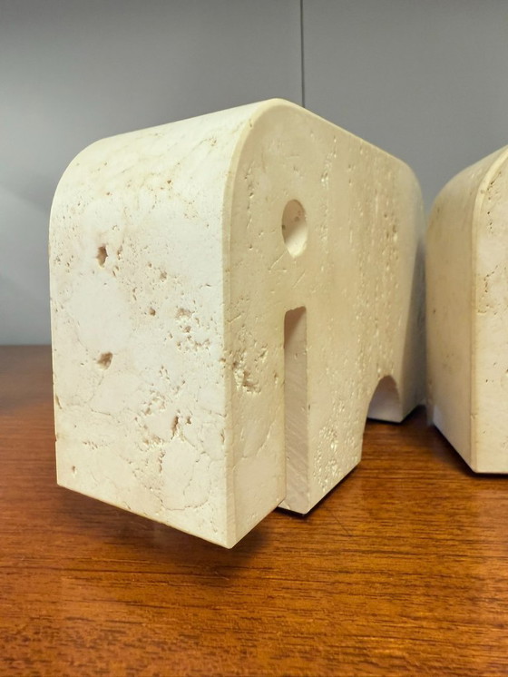 Image 1 of 2x Elefantenskulptur-Buchstützen aus Travertin von Enzo Mari, Italien, 1970er Jahre