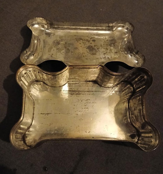 Image 1 of Pernot biscuit advertising tin made of screen-printed metal