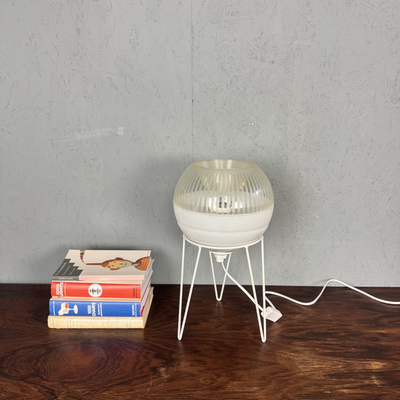 Image 1 of VV Original Eyeball Lamp