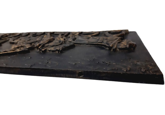 Image 1 of Antigua placa de pared de hierro fundido de gran tamaño: un carro con caballos, bajorrelieve