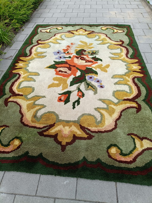 Original 1970s rug (200 x 300)