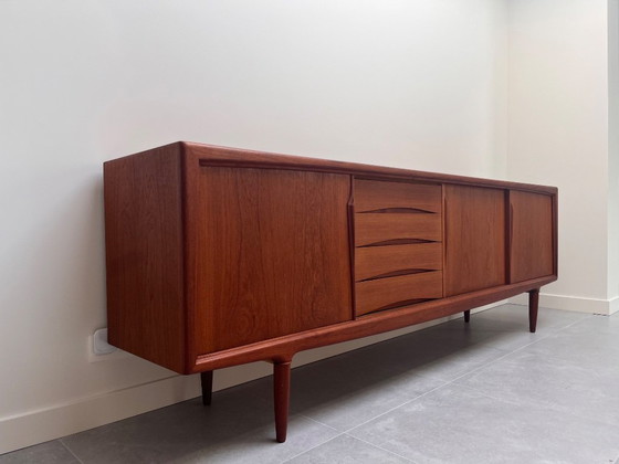 Image 1 of Gunni Omann Teakhouten Credenza voor Axel Christiansen