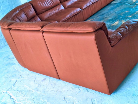 Grand ensemble de canapé d'angle modulaire italien en cuir cognac, années 1970 – Canapés modulables (photo 5 of 15)