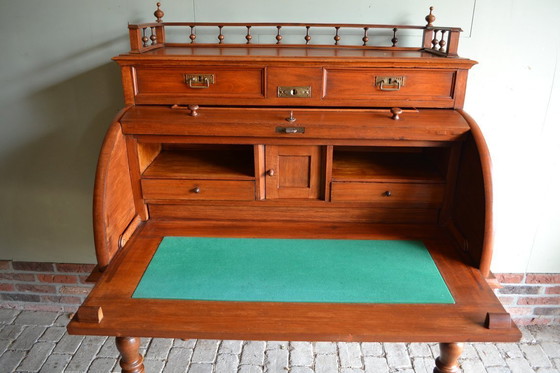 Image 1 of Escritorio cilíndrico Art Déco de madera de nogal antiguo, secretaria