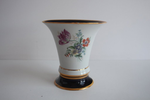 Vintage porcelain vase by Royal Dux, Czechoslovakia, 1960s.