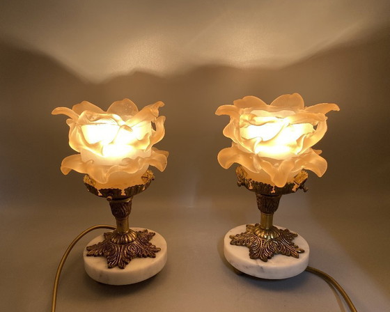 Image 1 of Ensemble de 2 lampes de table Art nouveau • Abat-jour en verre dépoli rose en forme de fleur