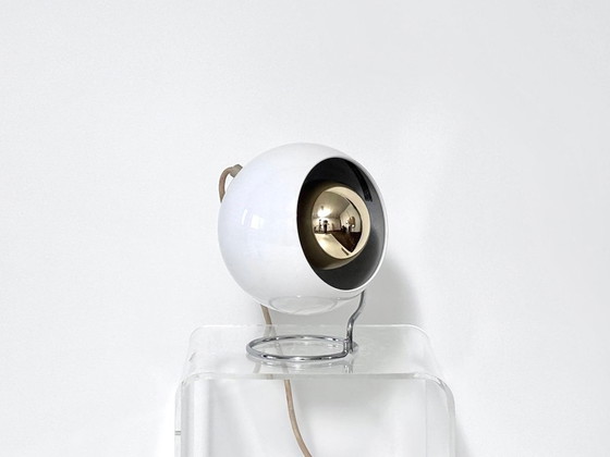 Concord Eyeball Tischleuchte, Space Age Design, Tischlampen, Metall, Chrom, Weiß, Mid Century Modern (Foto 9 von 15)