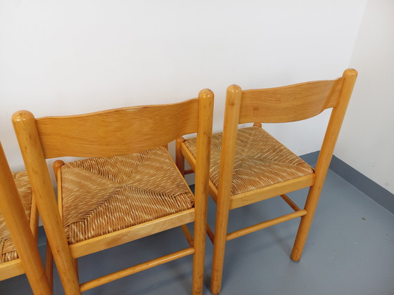 Image 1 of Suite van 4 Vintage Brutalistische stoelen in licht hout en stro uit de jaren 70 en 80