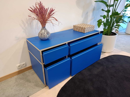Buffet Tylko bleu à quatre tiroirs