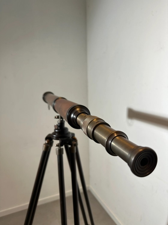 Telescopio de madera – Esculturas (photo 4 of 6)