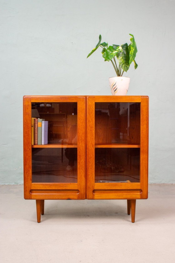 Image 1 of Vintage teak display chest of drawers highboard sideboard Danish