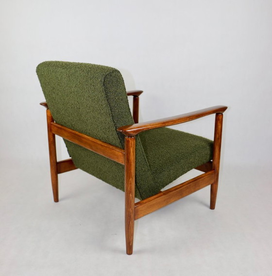 Image 1 of Fauteuil GFM-142, design d'Edmund Homa des années 70, en bouclé vert olive - 2 pièces