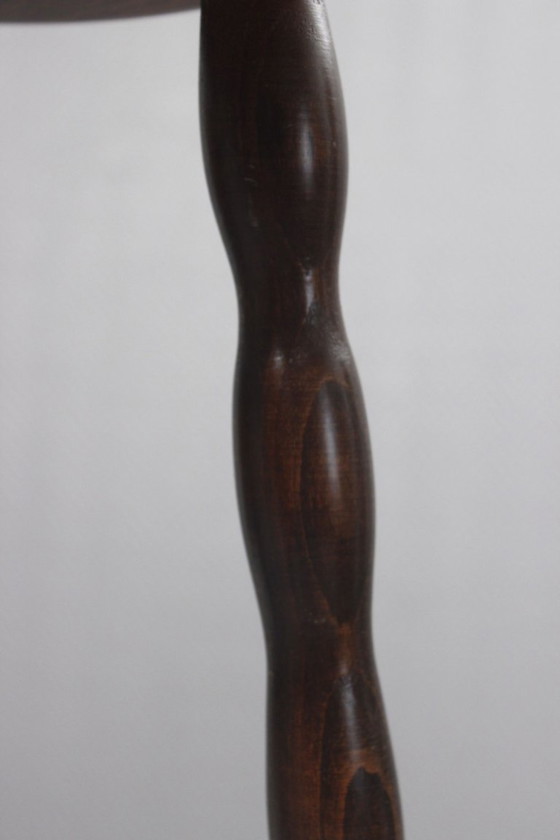 Image 1 of Vintage brutalistische driepootkruk in de stijl van Charles Dudouyt, 20e eeuw.