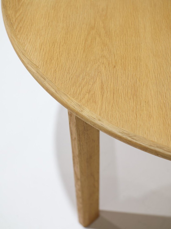 Extendable round oak Danish vintage dining table, Wood, Brown, Scandinavian (photo 7 of 15)