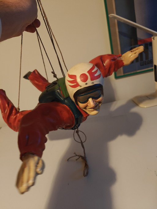 Jun Asilo Skydiver 1996