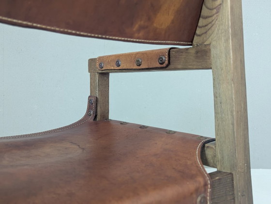 Image 1 of Spaanse Brutalistische Leren Fauteuil van Biosca, 1950