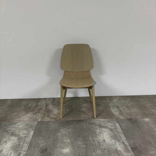 Ami 4er-Set – Bert Plantagie, eetkamerstoelen (photo 2 of 4)