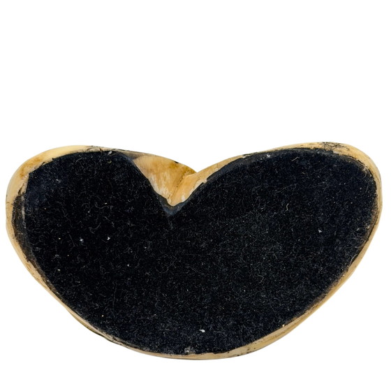 Buddha decorativo seduto in resina con Abhaya Mudra – Crema e Nero – Sculture, Modern (photo 10 of 10)