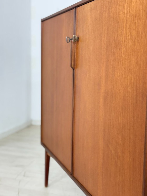 Image 1 of Vintage teakhouten dressoir / dressoir / woonkamerkast / linnenkast