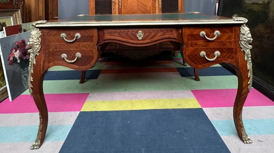 Bureau in Lodewijk XV-stijl. Inlegwerk, verguld brons. – Wood (photo 4 of 7)