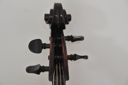 Engelse antieke cello