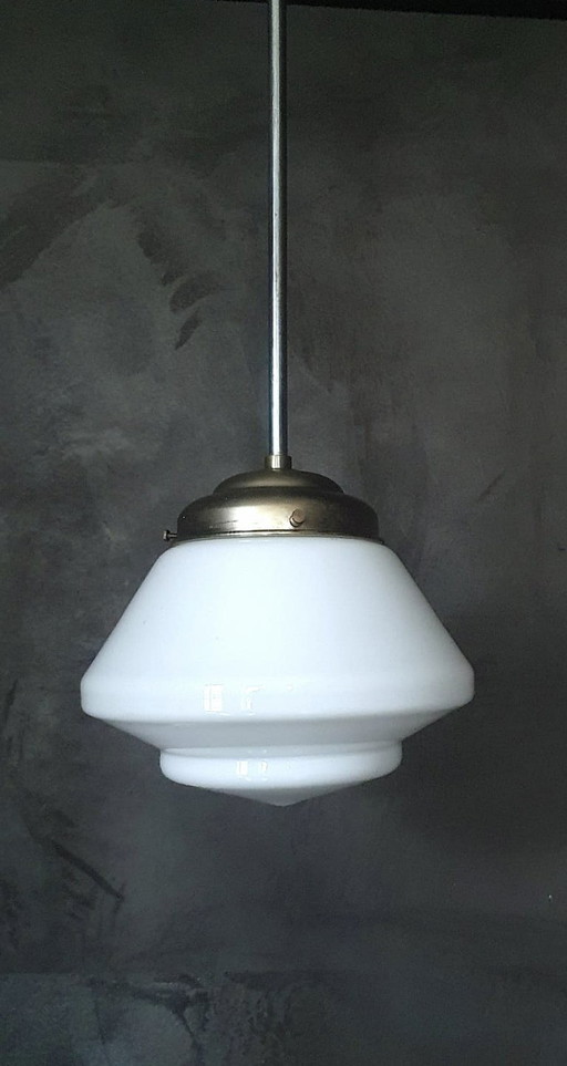 Vintage Art Deco Glas konische Pendelleuchte / Cchoollamp