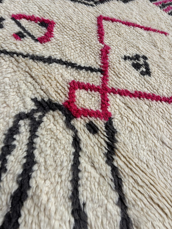 Image 1 of Modern Colorful Moroccan Rug 200x300 cm , Authentic Moroccan rug, Berber carpet