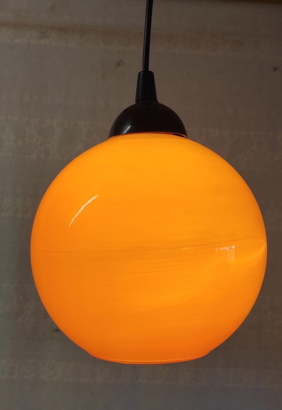 Image 1 of Lampada a sospensione a globo opalino arancione - anni '70